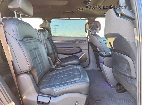 5XYADFS54TG007424 2026 KIA EV9 Black Rear interior view