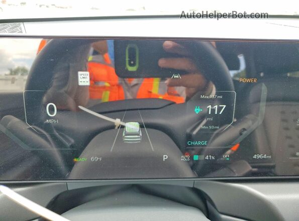 5XYAFFS53TG004797 2026 KIA EV9 Silver Instrument cluster view