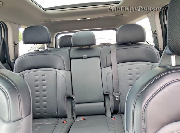 5XYAFFS53TG004797 2026 KIA EV9 Silver Rear seats view