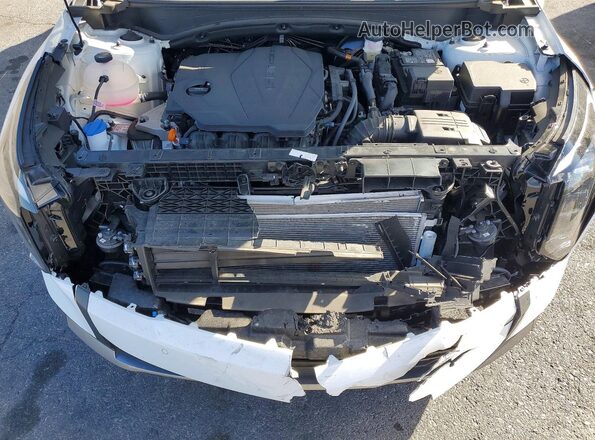 5XYK33DF8TG347395 2026 KIA SPORTAGE White ძრავის განყოფილების ხედი