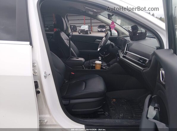5XYK3CDF8SG288492 2025 KIA SPORTAGE Белый Вид салона спереди