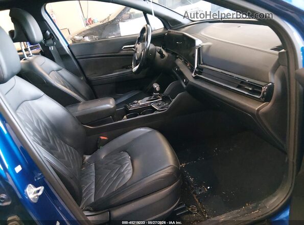 5XYK6CAF8PG034302 2023 KIA SPORTAGE Blue Widok wnętrza z przodu