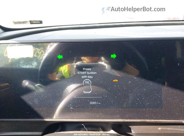 5XYK6CDF2SG253809 2025 KIA SPORTAGE Green Rear seats view