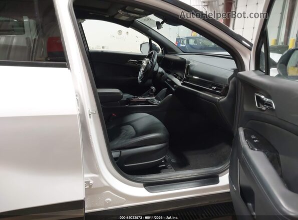 5XYK7CDF8RG188486 2024 KIA SPORTAGE Белый Вид салона спереди