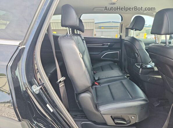 5XYP24GC2RG429583 2024 KIA TELLURIDE Black Սալոնի հետևի տեսք