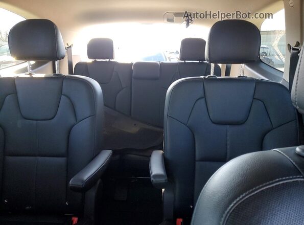 5XYP3DHC9NG307325 2022 KIA TELLURIDE Black Widok tylnych siedzeń