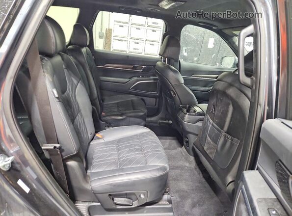 5XYP5DGC5RG530592 2024 KIA TELLURIDE Gray Widok wnętrza z tyłu