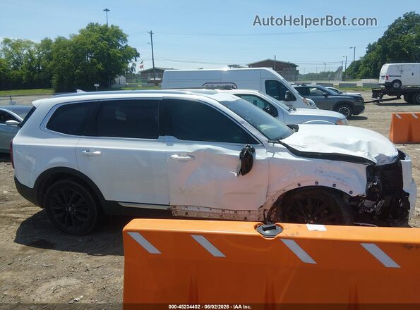 5XYP5DHC2LG046725 2020 KIA TELLURIDE White 360 interior view