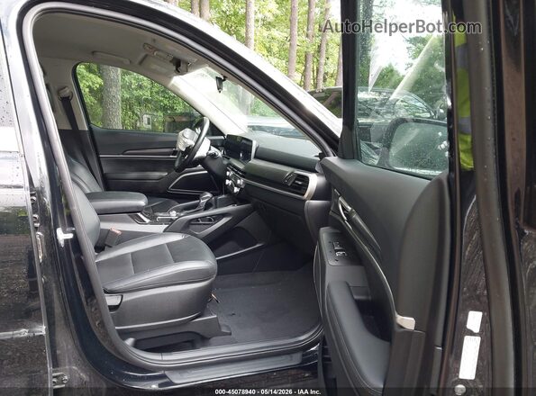 5XYP64GC8PG376101 2023 KIA TELLURIDE Черный Вид салона спереди
