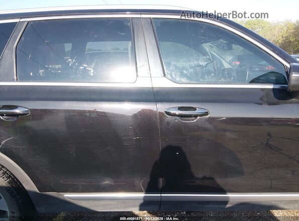 5XYP64HC8NG229062 2022 KIA TELLURIDE Black Widok wnętrza z tyłu