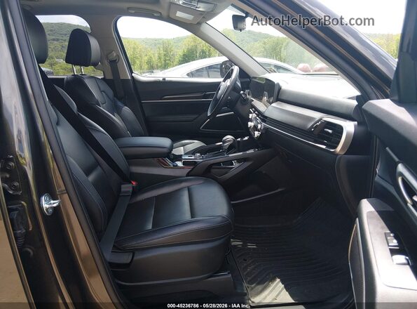 5XYP6DGC2SG634279 2025 KIA TELLURIDE Коричневый Вид салона спереди
