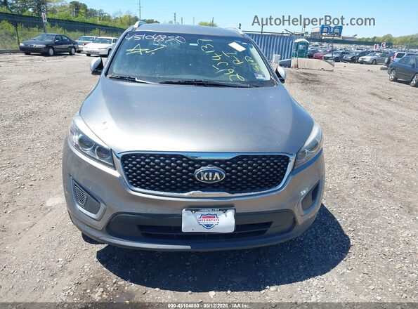 5XYPGDA33HG204064 2017 KIA SORENTO Gray Widok deski rozdzielczej