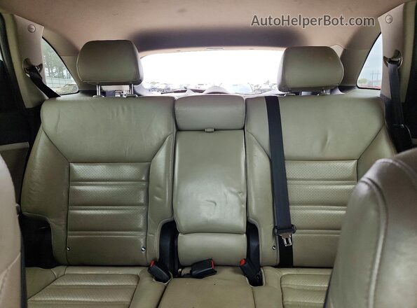 5XYPH4A17GG138533 2016 KIA SORENTO White Вид задніх сидінь