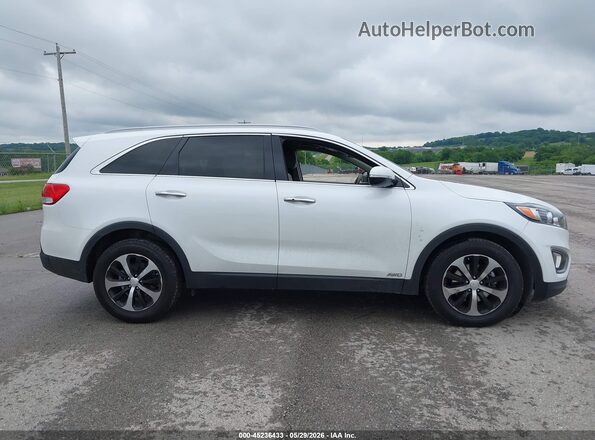 5XYPHDA19GG024842 2016 KIA SORENTO White უკანა სალონის ხედი