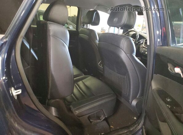 5XYPHDA5XGG069968 2016 KIA SORENTO Blue Rear interior view