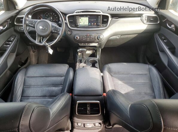 5XYPKDA53JG377072 2018 KIA SORENTO Burgundy Vista del salpicadero