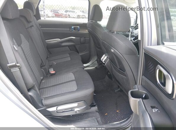 5XYRG4JC2SG400299 2025 KIA SORENTO Silver Widok naklejki z numerem VIN