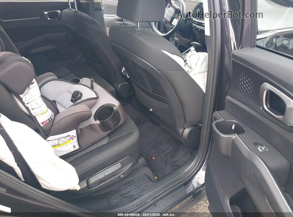 5XYRG4JC7TG442243 2026 KIA SORENTO Black Vista de la etiqueta del VIN