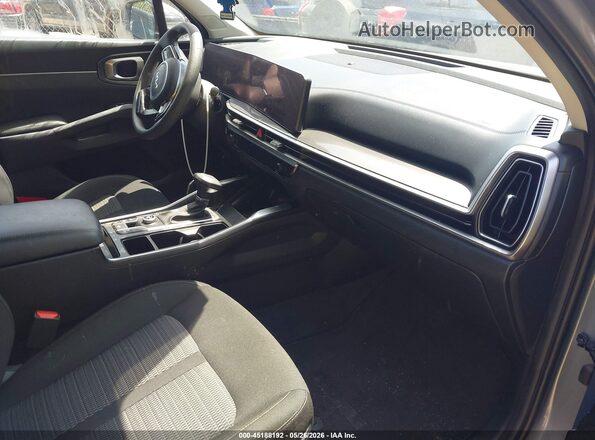 5XYRG4JC8SG332364 2025 KIA SORENTO Gray Вид салону спереду