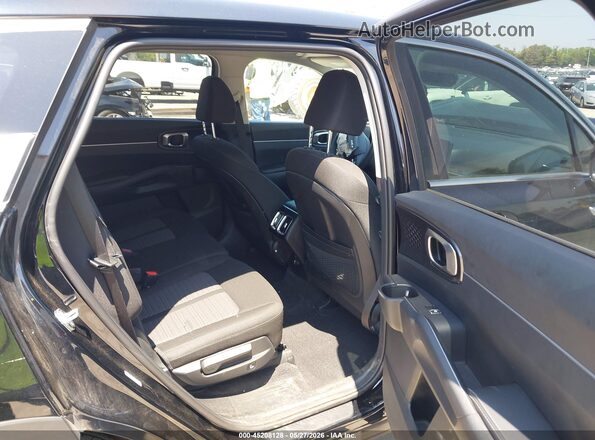 5XYRG4JCXTG446125 2026 KIA SORENTO Black Widok naklejki z numerem VIN