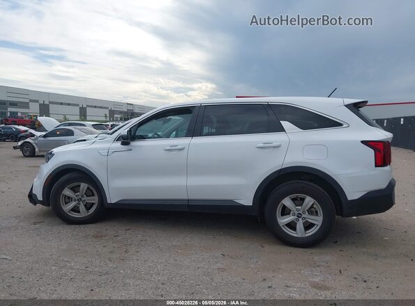 5XYRG4LC3NG146054 2022 KIA SORENTO White 360 interior view