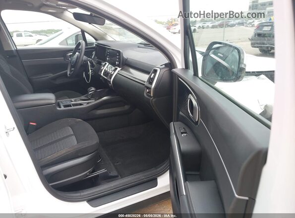 5XYRG4LC3NG146054 2022 KIA SORENTO White Front interior view