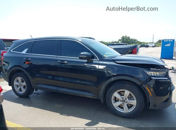 5XYRG4LC4NG097205 2022 KIA SORENTO Black Rear interior view