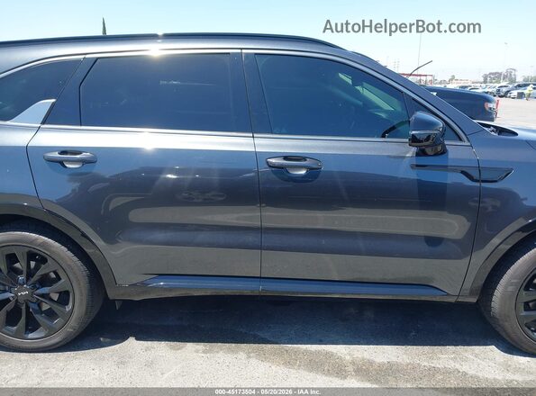 5XYRK4LF3NG077696 2022 KIA SORENTO Black Vista interior trasera