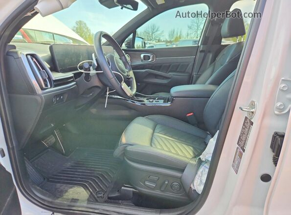 5XYRKDJF0RG264192 2024 KIA SORENTO White Widok wnętrza z przodu