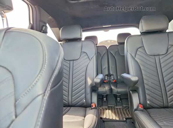 5XYRKDJF0RG264192 2024 KIA SORENTO White Widok tylnych siedzeń