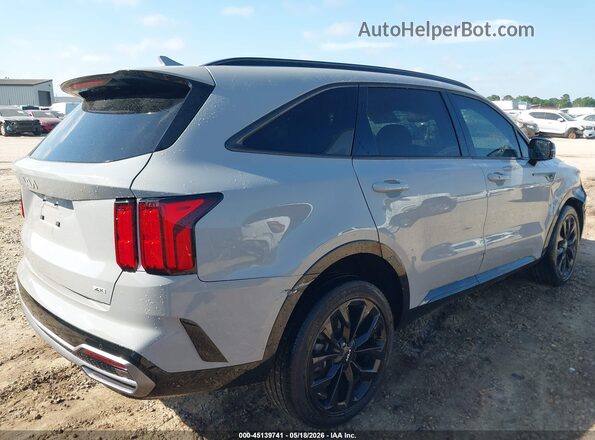 5XYRKDLF5PG185725 2023 KIA SORENTO Gray 