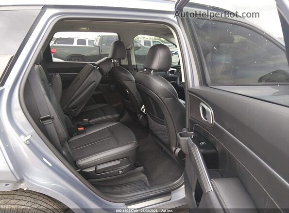 5XYRKDLF9PG224705 2023 KIA SORENTO Gray VIN կոդի պիտակի տեսք