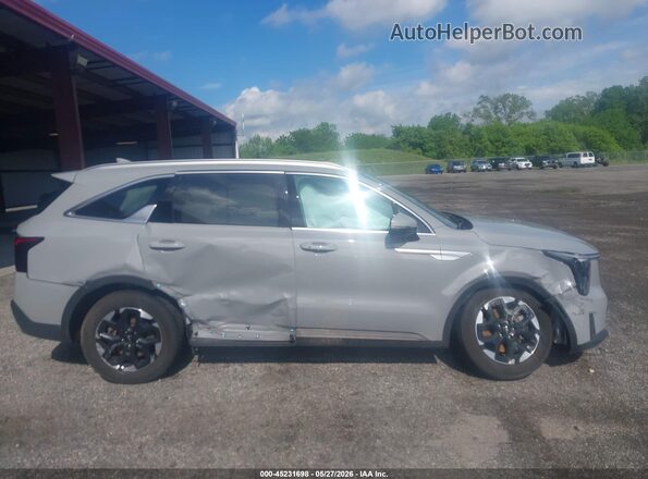 5XYRL4JC1SG378596 2025 KIA SORENTO Gray Vista interior trasera