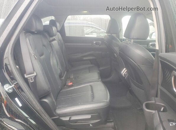 5XYRL4JC8RG289053 2024 KIA SORENTO Black Widok wnętrza z tyłu