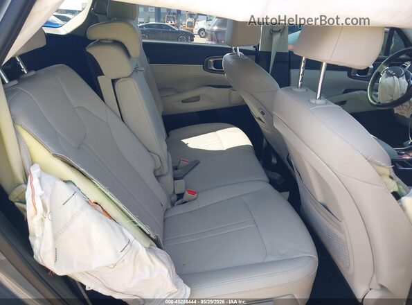 5XYRL4JCXSG343121 2025 KIA SORENTO Silver VIN կոդի պիտակի տեսք