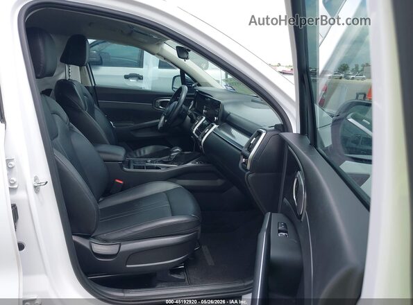 5XYRL4LC2PG228307 2023 KIA SORENTO Белый Вид салона спереди