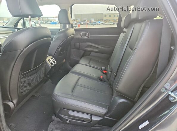 5XYRL4LC6PG217245 2023 KIA SORENTO Black Вид задньої частини салону