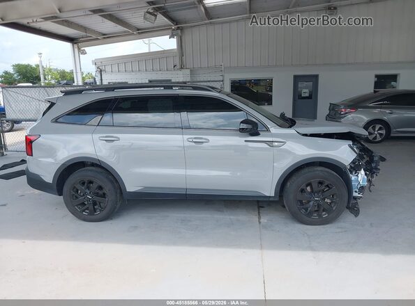 5XYRLDLC0NG082051 2022 KIA SORENTO Gray Widok wnętrza 360 stopni