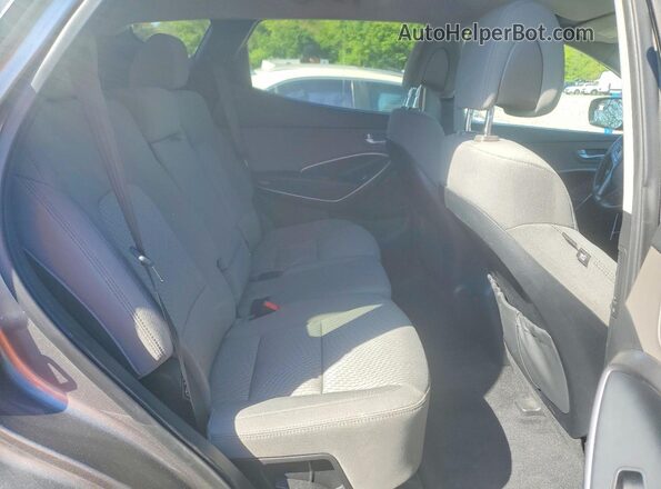5XYZTDLB0HG383365 2017 HYUNDAI SANTA Gray Rear interior view