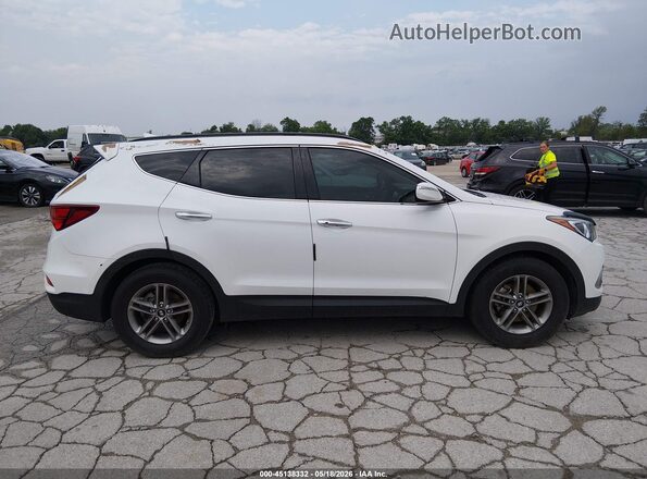 5XYZU3LB1HG399758 2017 HYUNDAI SANTA FE SPORT White Widok wnętrza z tyłu