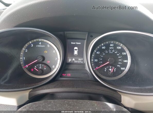 5XYZU3LB6GG319031 2016 HYUNDAI SANTA FE SPORT Orange Vista de los asientos traseros
