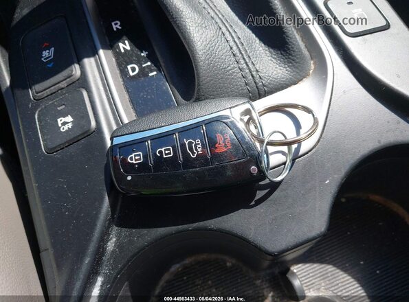 5XYZUDLB3HG409695 2017 HYUNDAI SANTA FE SPORT Silver Vista del salpicadero