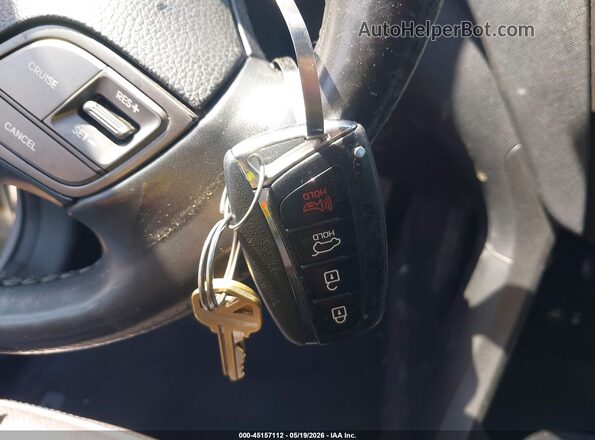 5XYZWDLA2HG444486 2017 HYUNDAI SANTA FE SPORT Silver წინა პანელის ხედი