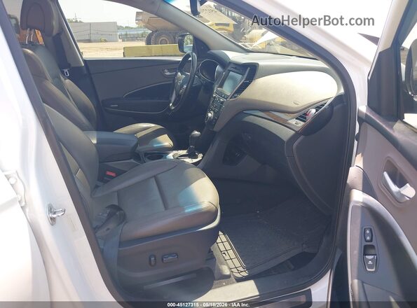 5XYZWDLA7HG456472 2017 HYUNDAI SANTA FE SPORT Белый Вид салона спереди