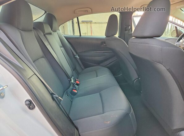 5YFB4MDE2TP383783 2026 TOYOTA COROLLA White Հետևի նստատեղերի տեսք