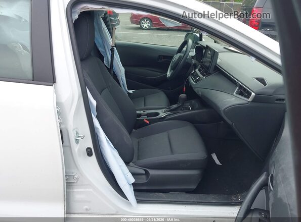 5YFB4MDE3PP045475 2023 TOYOTA COROLLA Белый Вид салона спереди