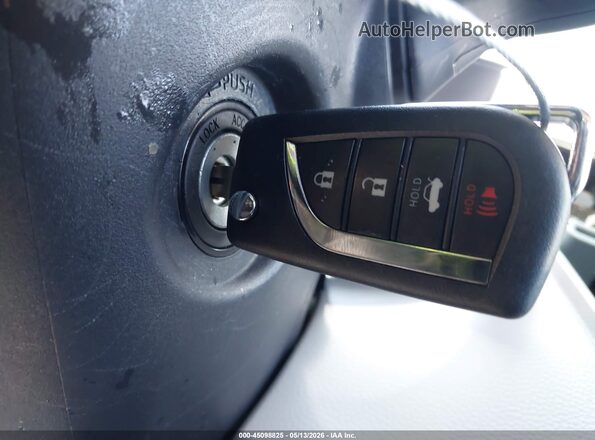 5YFB4MDEXSP339898 2025 TOYOTA LL Silver Вид панелі приладів