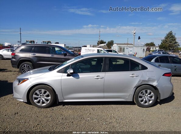 5YFB4MDEXTP380954 2026 TOYOTA COROLLA Silver Widok wnętrza 360 stopni
