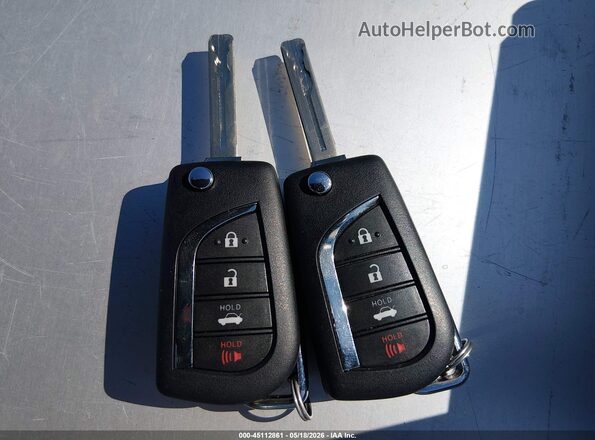 5YFB4MDEXTP380954 2026 TOYOTA COROLLA Silver Widok deski rozdzielczej