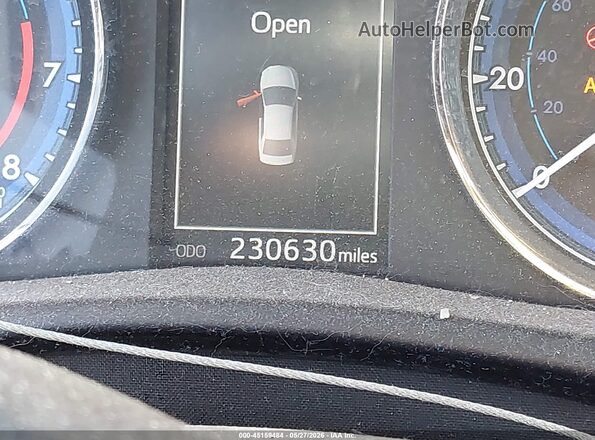 5YFBURHE4HP594899 2017 TOYOTA COROLLA Burgundy 